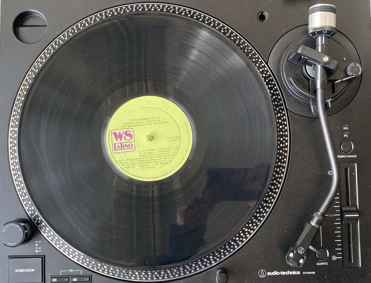 Tito Rodríguez y Su Orquesta – En Puerto Azul, Venezuela Vinilo de Época